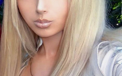 "Fata asta e posedata. E absolut macabra". In ce ipostaza a aparut femeia Barbie. FOTO "Fata asta e posedata. E absolut macabra". In ce ipostaza a aparut femeia Barbie. FOTO