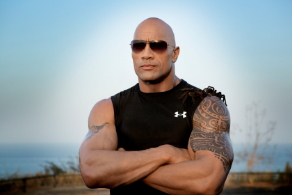 Dieta "bomba calorica" cu care The Rock a ajuns cel mai musculos actor din lume! Cat mananca doar la "MICUL" dejun