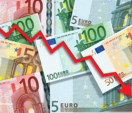 Esecul referendumului din Italia duce moneda euro la cel mai scazut nivel din ultimii 2 ani. Reactia Bancii Centrale Europene