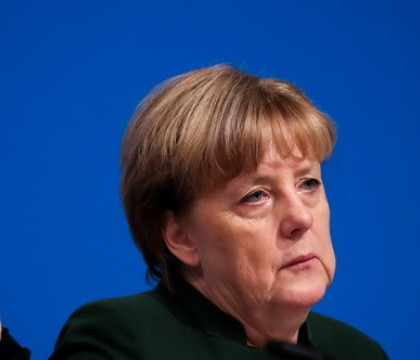 Schimbare de strategie pentru Angela Merkel. Cancelarul a cerut interzicerea partiala a burkai in Germania