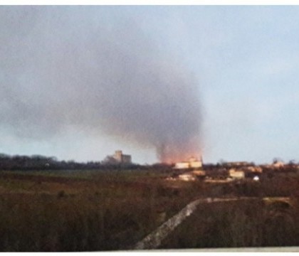Un tren cu propan a deraiat in Bulgaria. Cel putin 4 morti dupa ce mai multe vagoane au explodat, 20 de cladiri s-au prabusit Un tren cu propan a deraiat in Bulgaria. Cel putin 4 morti dupa ce mai multe vagoane au explodat, 20 de cladiri s-au prabusit