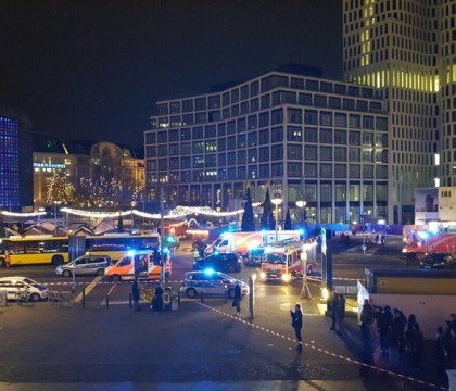 Incendiu intr-o casa din apropiere de Chisinau: O femeie, internata. Patru autospeciale au luptat cu flacarile