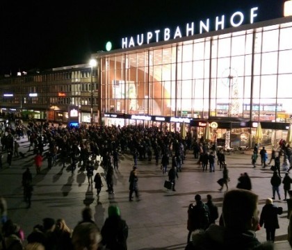 Autoritatile germane au evacuat in urma unei amenintari false cu bomba gara din Koln