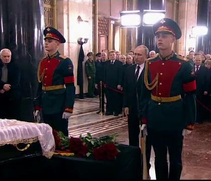 Ambasadorul rus asasinat la Ankara, inmormantat la Moscova. Ultim omagiu adus de Vladimir Putin si Dmitri Medvedev Ambasadorul rus asasinat la Ankara, inmormantat la Moscova. Ultim omagiu adus de Vladimir Putin si Dmitri Medvedev