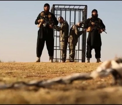Statul Islamic a ars de vii doi soldati turci capturati in Siria. Prima reactie a lui Erdogan: a inchis retelele sociale