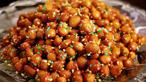 Struffoli, desertul care ii indulceste de Craciun pe italienii din Napoli