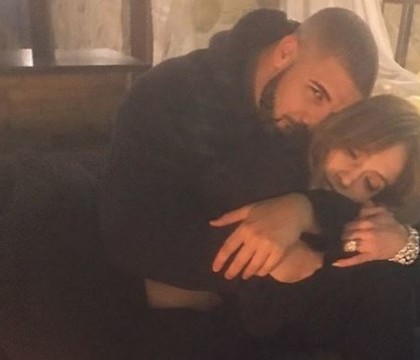 Imaginea care confirma relatia dintre Jennifer Lopez si Drake. Reactia Rihannei dupa ce a aflat ca sunt un cuplu Imaginea care confirma relatia dintre Jennifer Lopez si Drake. Reactia Rihannei dupa ce a aflat ca sunt un cuplu
