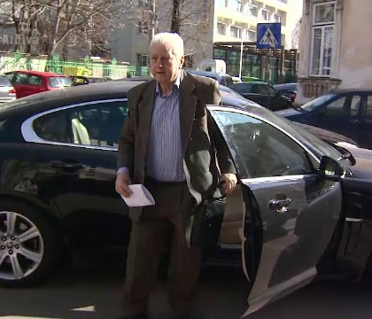 A murit Jean Padureanu. Fostul presedinte al Gloriei Bistrita va fi inmormantat pe 1 ianurie A murit Jean Padureanu. Fostul presedinte al Gloriei Bistrita va fi inmormantat pe 1 ianurie
