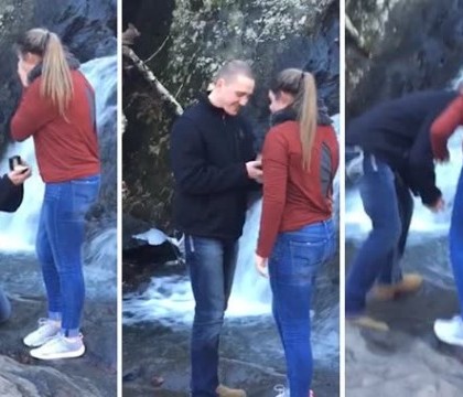 A parcat ca cel mai nesimtit sofer! "Sa-l vada toata tara pe magarul dat" - FOTO A parcat ca cel mai nesimtit sofer! "Sa-l vada toata tara pe magarul dat" - FOTO