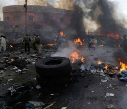 Atentat cu cel putin 11 morti, in Nigeria. O femeie cu un bebelus in spate s-a aruncat in aer cand a vazut soldatii Atentat cu cel putin 11 morti, in Nigeria. O femeie cu un bebelus in spate s-a aruncat in aer cand a vazut soldatii