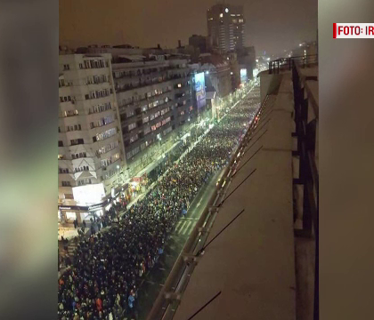 50.000 de romani, din tara si din diaspora, au protestat fata de Legea gratierii. "Dragnea, nu uita, asteptam si cartea ta"
