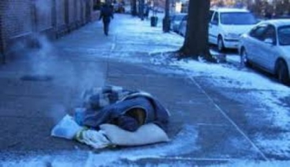 Vremea rea face victime. Doua persoane, la spital, dupa ce au inghetat in strada Vremea rea face victime. Doua persoane, la spital, dupa ce au inghetat in strada