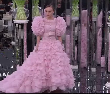 Saptamana Modei la Paris. Casele Chanel, Dior si Giambatista Valli si-au prezentat colectiile pentru primavara-vara 2017