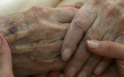 Primeau in fiecare an scrisori de la rudele moarte de 15 ani. Ce s-a intamplat cu ei