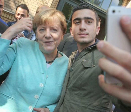 Prima infatisare dupa ce un refugiat sirian a dat in judecata Facebook. Tanarul acuza compania de defaimare Prima infatisare dupa ce un refugiat sirian a dat in judecata Facebook. Tanarul acuza compania de defaimare