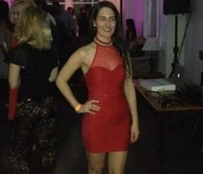 O femeie a murit dupa ce a cazut in gol de la 9 metri intr-o cladire din Manhattan. Ce incerca sa faca in acele clipe