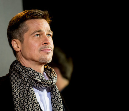 Brad Pitt si Kate Hudson formeaza un cuplu. Mama acesteia, actrita Goldie Hawn, a confirmat zvonurile