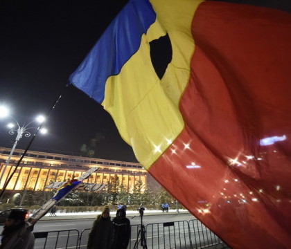 A 14-a zi consecutiva de proteste in Romania. Manifestantii au inceput sa vina in fata Guvernului