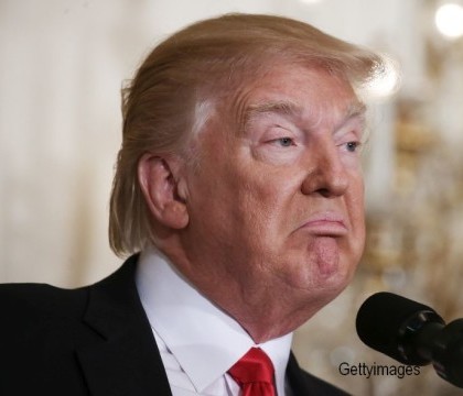 Donald Trump, corectat de un reporter dupa ce a oferit date false in timpul conferintei de presa. Cu ce s-a laudat