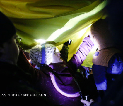 Proteste in Romania, ziua 21. Zeci de persoane au revenit in fata Guvernului. Alte cateva zeci sunt la Cotroceni