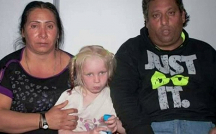 Un nou caz "Maria", in Irlanda. Asistentii sociali au gasit o alta copila crescuta de romi Un nou caz "Maria", in Irlanda. Asistentii sociali au gasit o alta copila crescuta de romi