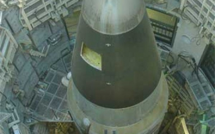 Ofiteri americani, sanctionati pentru ca au lasat deschisa usa postului de control al bombei atomice Ofiteri americani, sanctionati pentru ca au lasat deschisa usa postului de control al bombei atomice