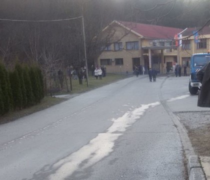 Explozii la un depozit de munitie din Serbia. Bilant provizoriu anuntat de autoritati: 1 mort, 25 raniti si 3 disparuti - VIDEO