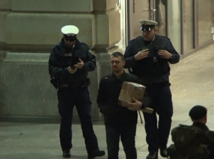 Un roman, arestat in Franta: A amenintat cu moartea mai multi musulmani dupa atentatele de la Paris