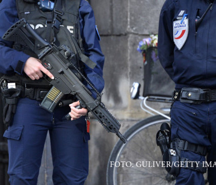 Doi barbati ucisi in Paris de un individ ce a strigat "Allah Akbar": "A lasat cutitul si s-a rugat pana la venirea politiei" Doi barbati ucisi in Paris de un individ ce a strigat "Allah Akbar": "A lasat cutitul si s-a rugat pana la venirea politiei"