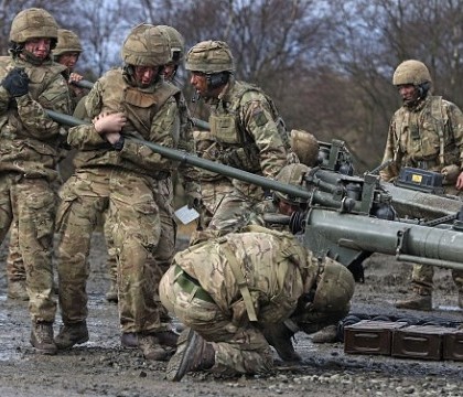 Primele trupe britanice au sosit in Estonia pentru a descuraja "agresiunea rusa". Urmeaza sa ajunga tancuri si blindate Primele trupe britanice au sosit in Estonia pentru a descuraja "agresiunea rusa". Urmeaza sa ajunga tancuri si blindate