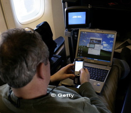 Ce ascunde decizia radicala a interzicerii laptopurilor si tabletelor in cabinele avioanelor. "Pontul" primit de americani