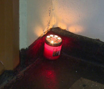 O femeie de 66 de ani din Romania a fost gasita moarta in apartament, dupa ce s-ar fi sinucis. "Singuratatea te omoara" O femeie de 66 de ani din Romania a fost gasita moarta in apartament, dupa ce s-ar fi sinucis. "Singuratatea te omoara"