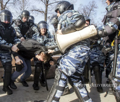 Kremlinul ii ataca pe protestarii din Rusia dupa modelul romanesc. "S-au dat bani, copiii au fost pusi in pericol"