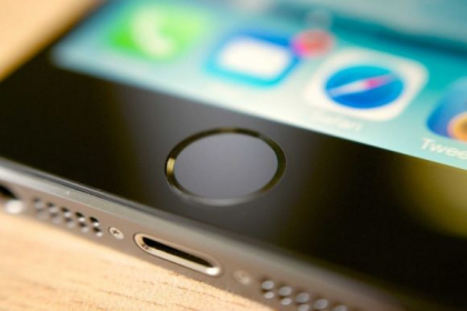 Ce lovitura! Apple si Samsung au batut palma pentru urmatorul iPhone! Anuntul facut astazi