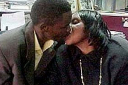 O femeie din Zimbabwe a decis sa se casatoreasca cu fiul ei. "Lasati-ma sa ma bucur"