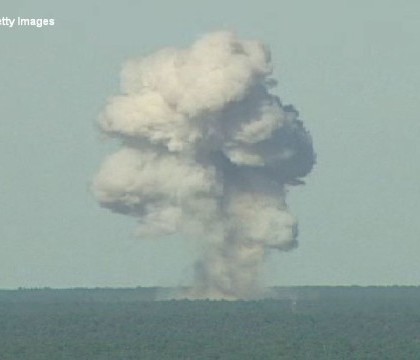 Cine a luat decizia de a lansa "mama tuturor bombelor" in Afganistan. Localnic: "Am simtit ca se prabuseste cerul peste noi" Cine a luat decizia de a lansa "mama tuturor bombelor" in Afganistan. Localnic: "Am simtit ca se prabuseste cerul peste noi"