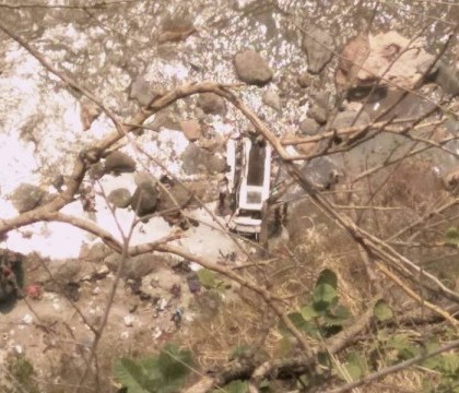 Un autobuz s-a prabusit intr-o prapastie, in Himalaya. Autoritatile indiene au anuntat 44 de decese