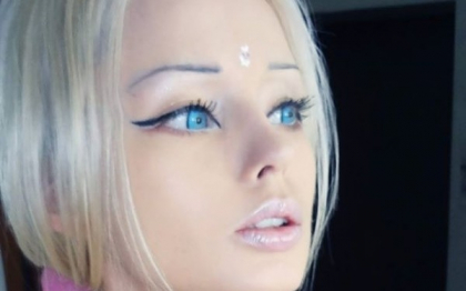 Femeia Barbie i-a lasat pe toti fara cuvinte: "Ce Dumnezeu i-a crescut?" Femeia Barbie i-a lasat pe toti fara cuvinte: "Ce Dumnezeu i-a crescut?"