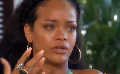 Rihanna, distrusa. Chris Brown a fost a arestat si risca inchisoarea Rihanna, distrusa. Chris Brown a fost a arestat si risca inchisoarea