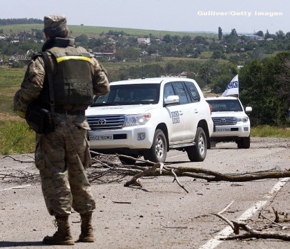 O masina a misiunii speciale OSCE in Ucraina a sarit in aer dupa ce a trecut peste o mina. Un membru al organizatiei a murit O masina a misiunii speciale OSCE in Ucraina a sarit in aer dupa ce a trecut peste o mina. Un membru al organizatiei a murit