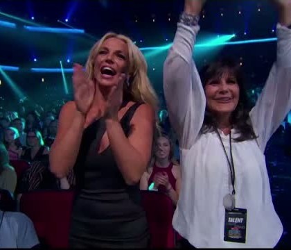 Britney Spears a avut parte de o surpriza de proportii la premiile muzica Disney. Ce s-a intamplat Britney Spears a avut parte de o surpriza de proportii la premiile muzica Disney. Ce s-a intamplat