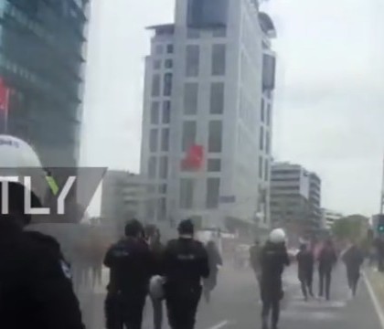 Peste 200 de persoane retinute, dupa ce politistii turci au lansat gaze lacrimogene la mitingurile de Ziua Muncii Peste 200 de persoane retinute, dupa ce politistii turci au lansat gaze lacrimogene la mitingurile de Ziua Muncii