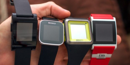 Lovitura pentru posesorii de smartwatch-uri! Vor fi interzise