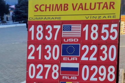 Un euro=22 de lei si 30 de bani! Cursul stabilit de o banca si cateva case de schimb valutar - FOTO