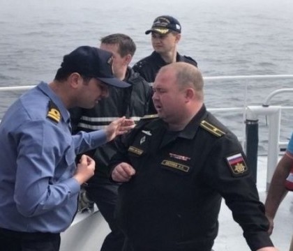 Ofiterii de pe nava spion rusa care s-a ciocnit cu o ambarcatiune cu oi din Romania erau beti. Accidentul, anchetat de FSB Ofiterii de pe nava spion rusa care s-a ciocnit cu o ambarcatiune cu oi din Romania erau beti. Accidentul, anchetat de FSB