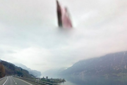 Isus si Maria, surprinsi de Google Earth pe cer, in Elvetia Isus si Maria, surprinsi de Google Earth pe cer, in Elvetia