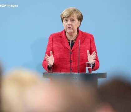 Emmanuel Macron a discutat la telefon cu Angela Merkel, dupa victoria din alegeri. Ce mesaj i-a transmis Donald Trump Emmanuel Macron a discutat la telefon cu Angela Merkel, dupa victoria din alegeri. Ce mesaj i-a transmis Donald Trump
