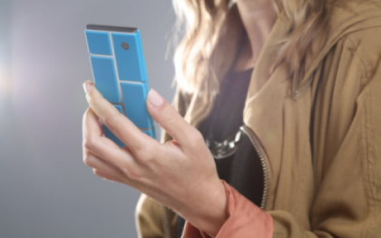 Motorola anunta primul telefon pe care ti-l vei putea construi de unul singur