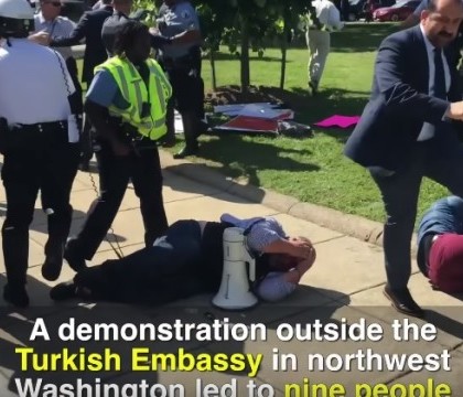 Violente la Washington, in timpul unui miting impotriva lui Recep Erdogan. 9 oameni, batuti rau de bodyguarzii presedintelui
