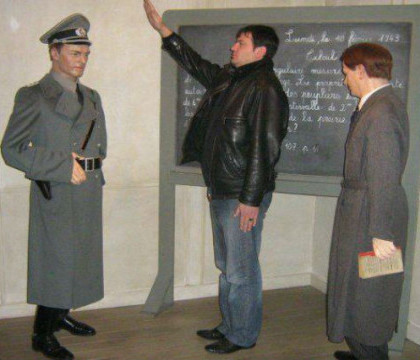 Scandal in Bulgaria. Un ministru a demisionat din cauza unei poze de pe Facebook-ul sau, in care dadea salutul nazist
